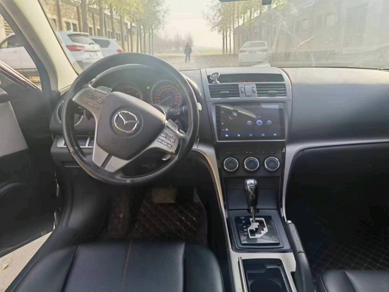 保定16年马自达睿翼6