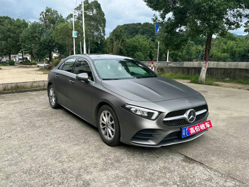 广州20年奔驰A3