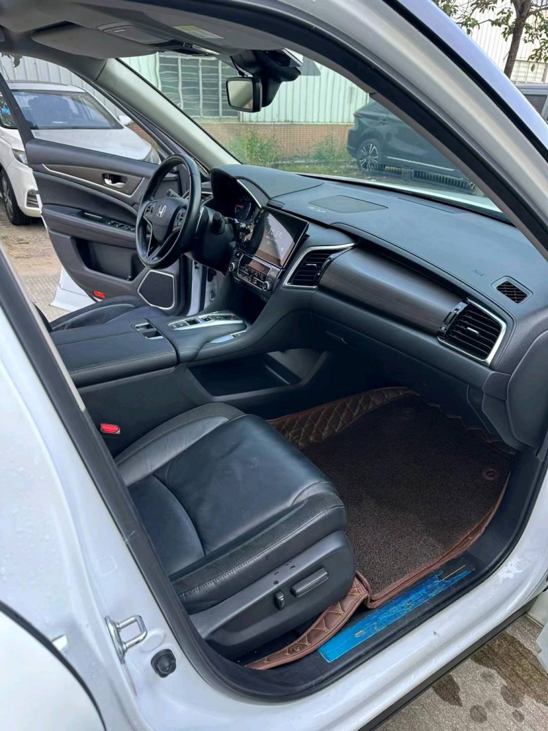 广州17年本田冠道7