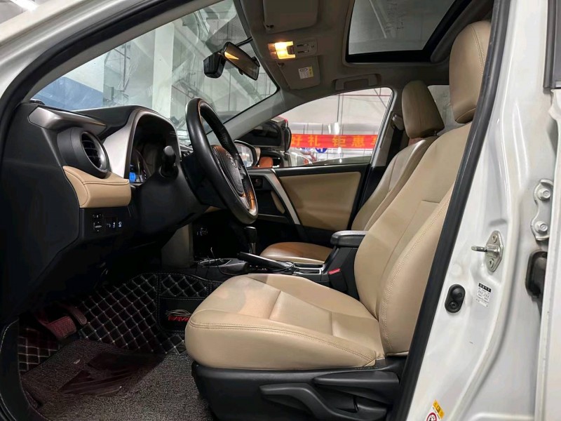 广州18年丰田RAV4荣放6