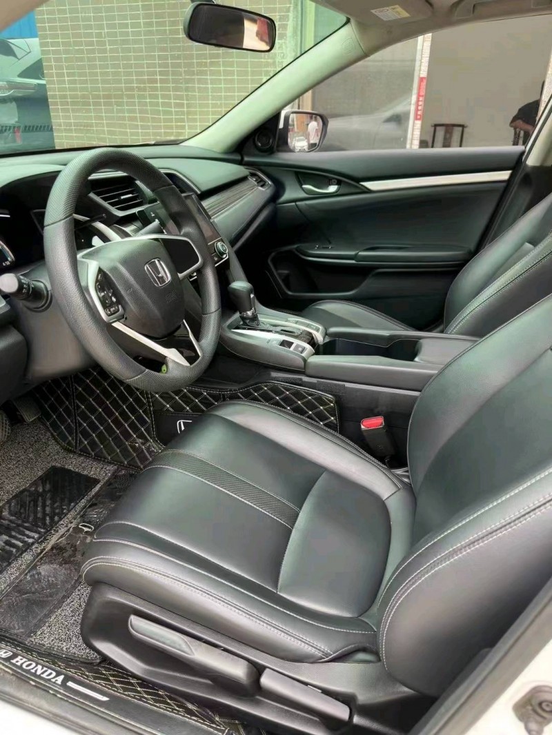 珠海21年本田思域7
