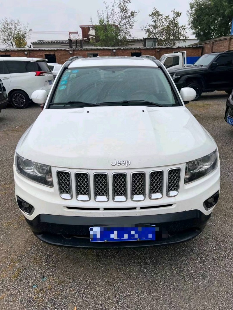 保定14年Jeep指南者1