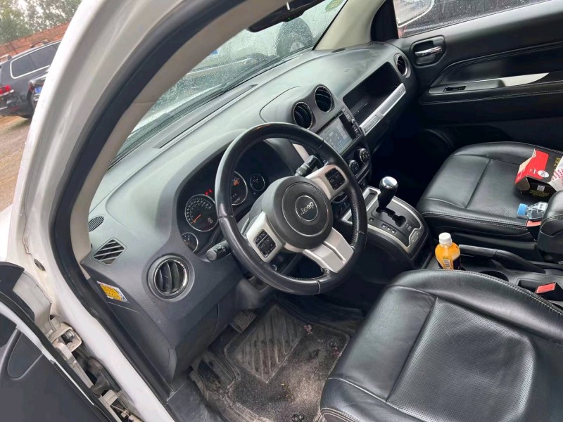 保定14年Jeep指南者5