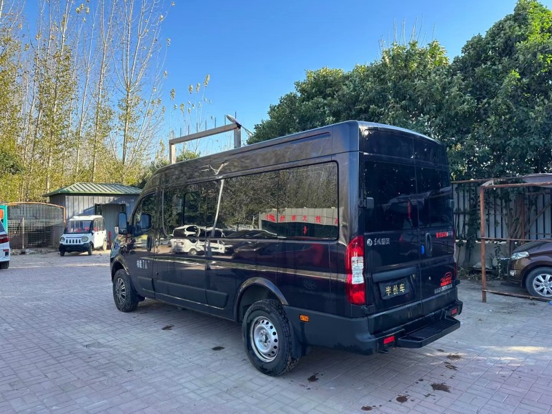 济宁22年东风御风5