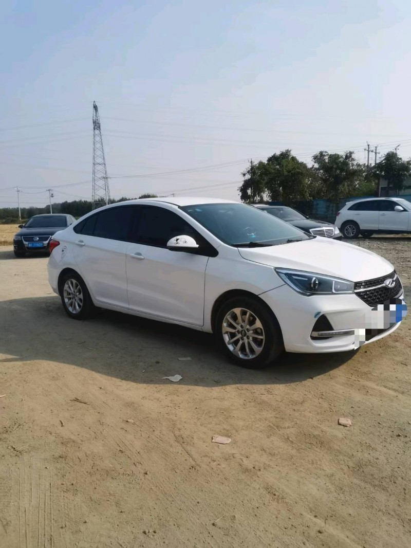 保定19年奇瑞艾瑞泽52