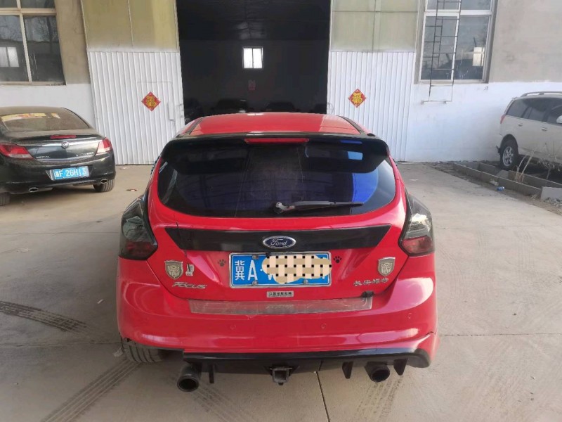 保定13年福特福克斯9