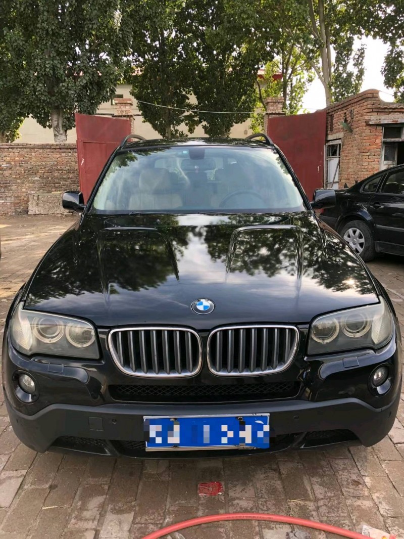 保定10年宝马X31