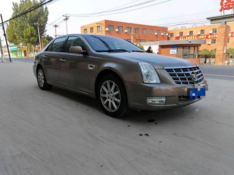 保定11年凯迪拉克赛威2