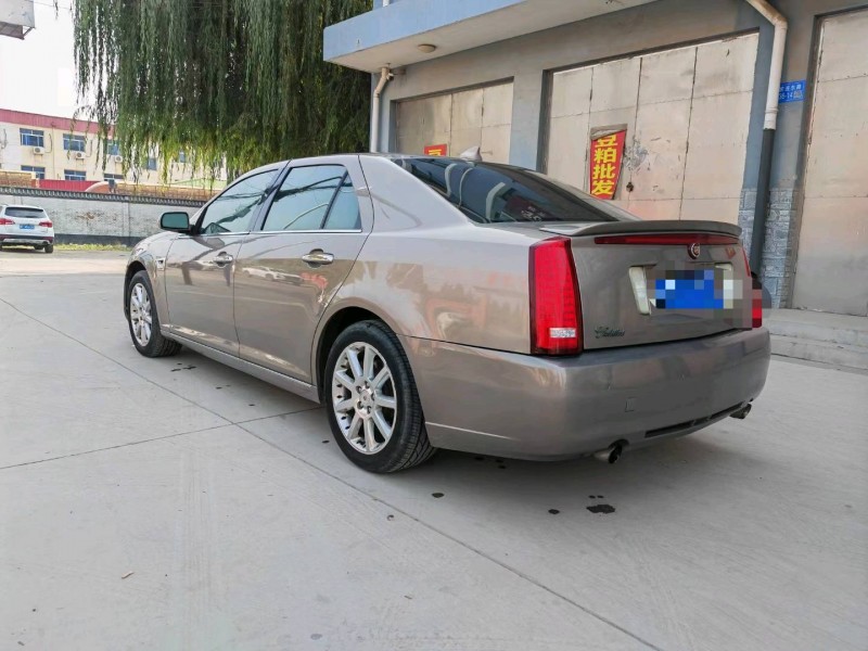 保定11年凯迪拉克赛威6