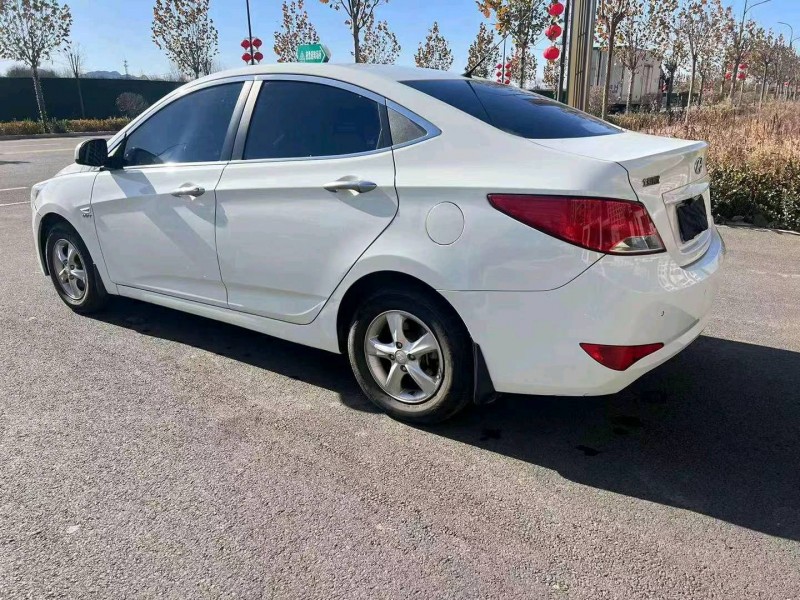 邯郸15年现代瑞纳6