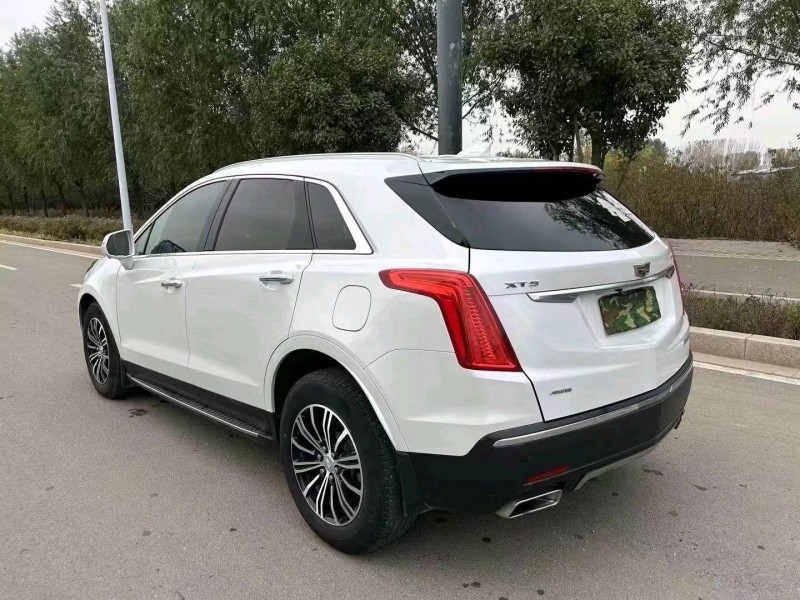 枣庄17年凯迪拉克XT55