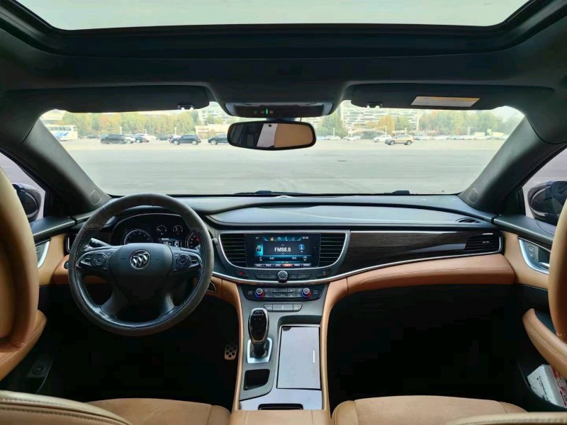 邢台16年别克君越6