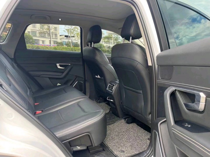 珠海21年比亚迪宋8