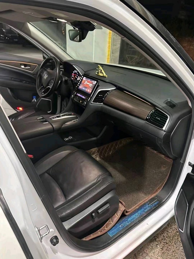 珠海17年本田冠道6