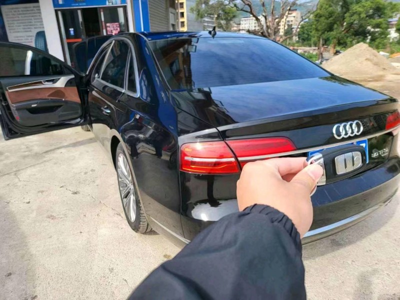梧州16年奧迪A8L3