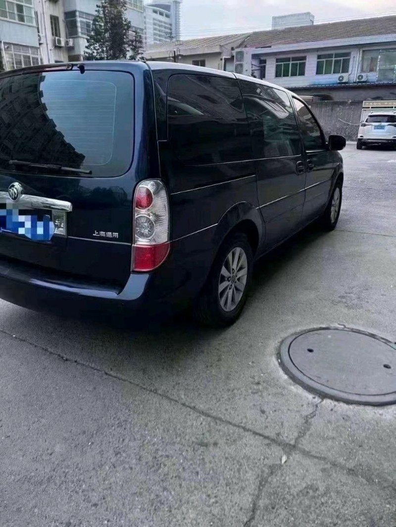 枣庄13年别克GL84