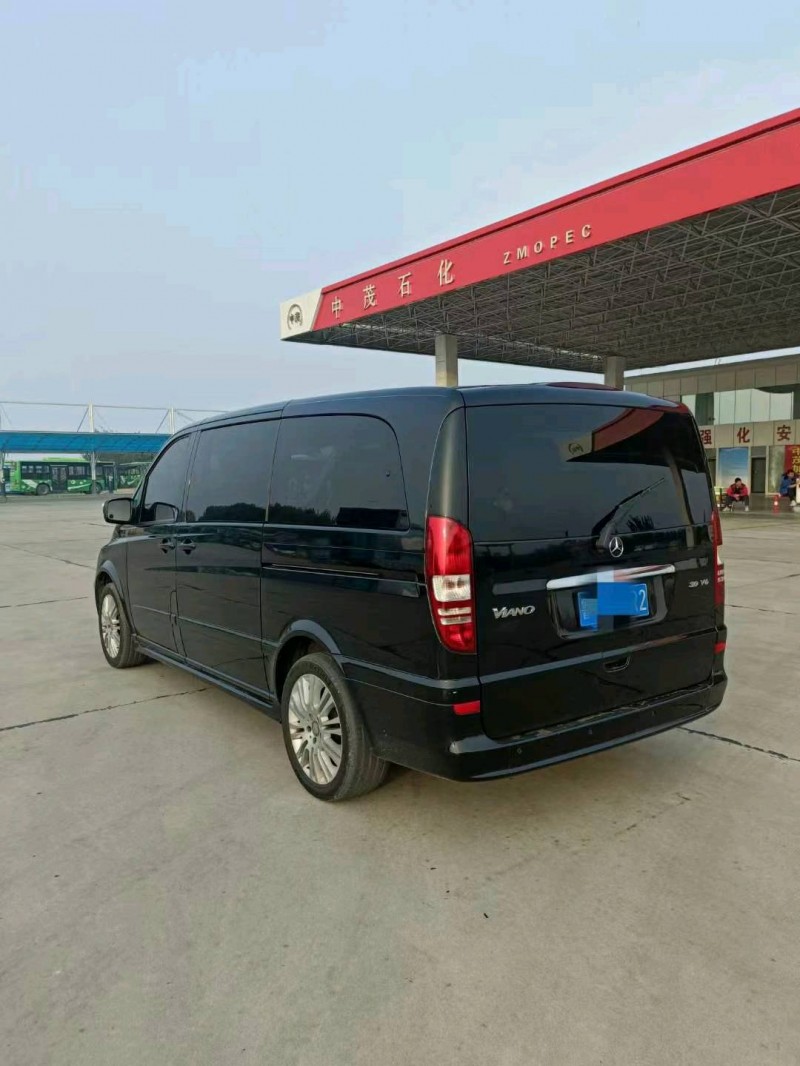 邯郸17年奔驰唯雅诺9