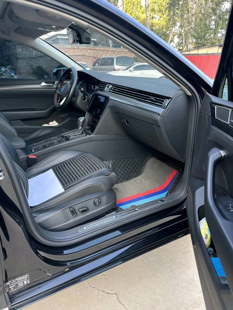 邯郸22年大众迈腾5