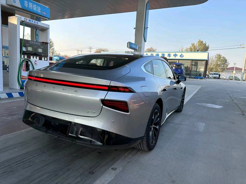邯鄲23年小鵬汽車p76