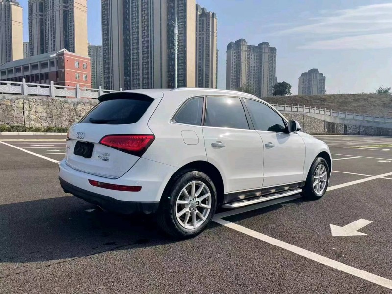 宜昌16年奧迪Q58
