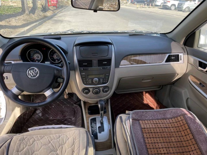 临沂16年别克凯越4