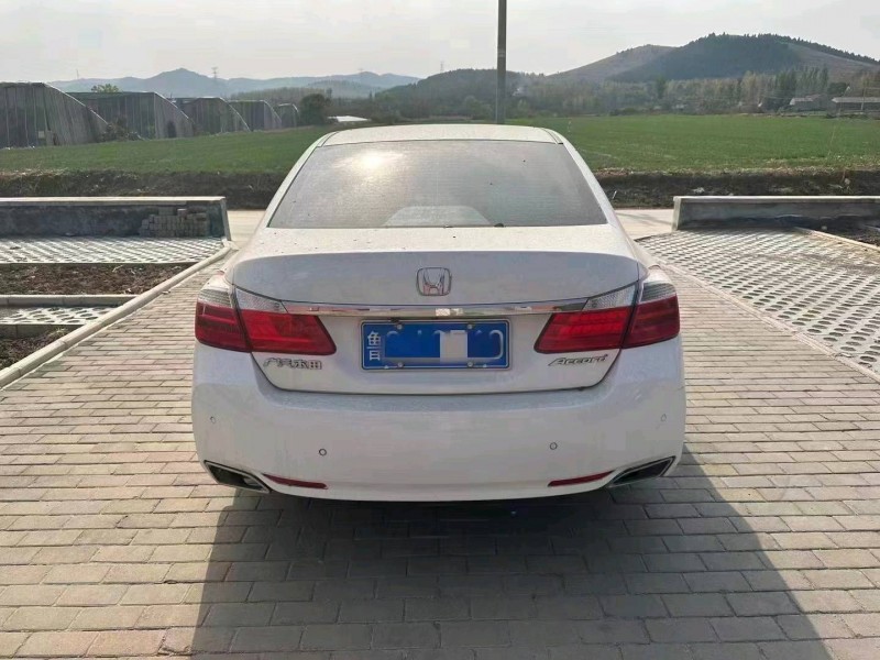 枣庄14年本田雅阁9