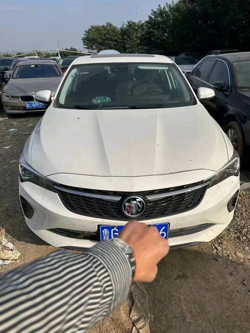 枣庄23年别克威朗1