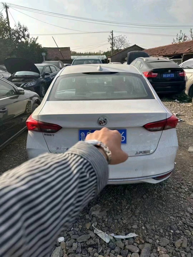 枣庄23年别克威朗2