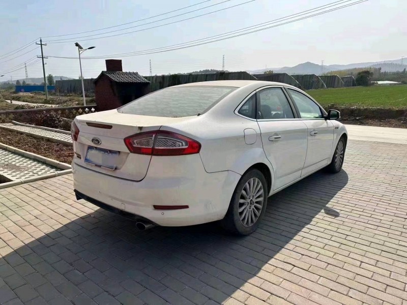 枣庄12年福特蒙迪欧-致胜4