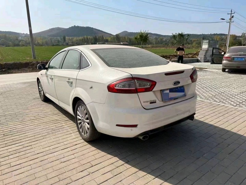 枣庄12年福特蒙迪欧-致胜6