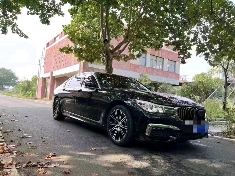 济南18年宝马7系2