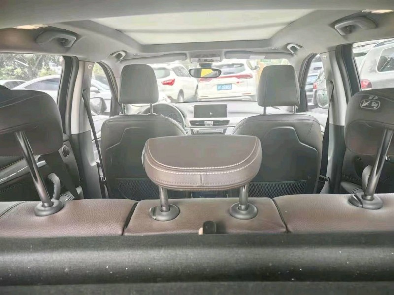 成都18年宝马X14