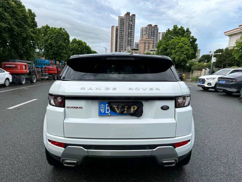 广州13年路虎极光9