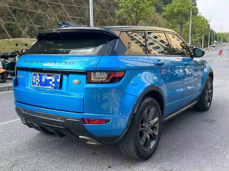 广州18年路虎极光8