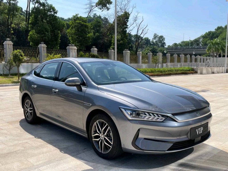 广州23年比亚迪秦2