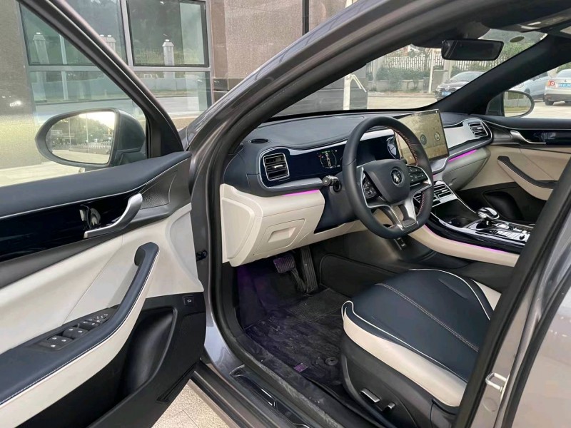 广州23年比亚迪秦6