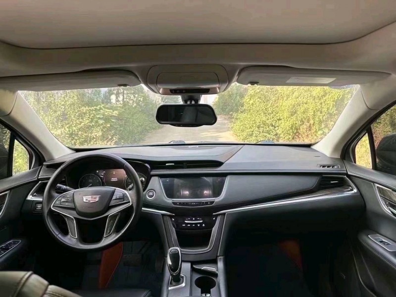 东营17年凯迪拉克XT59