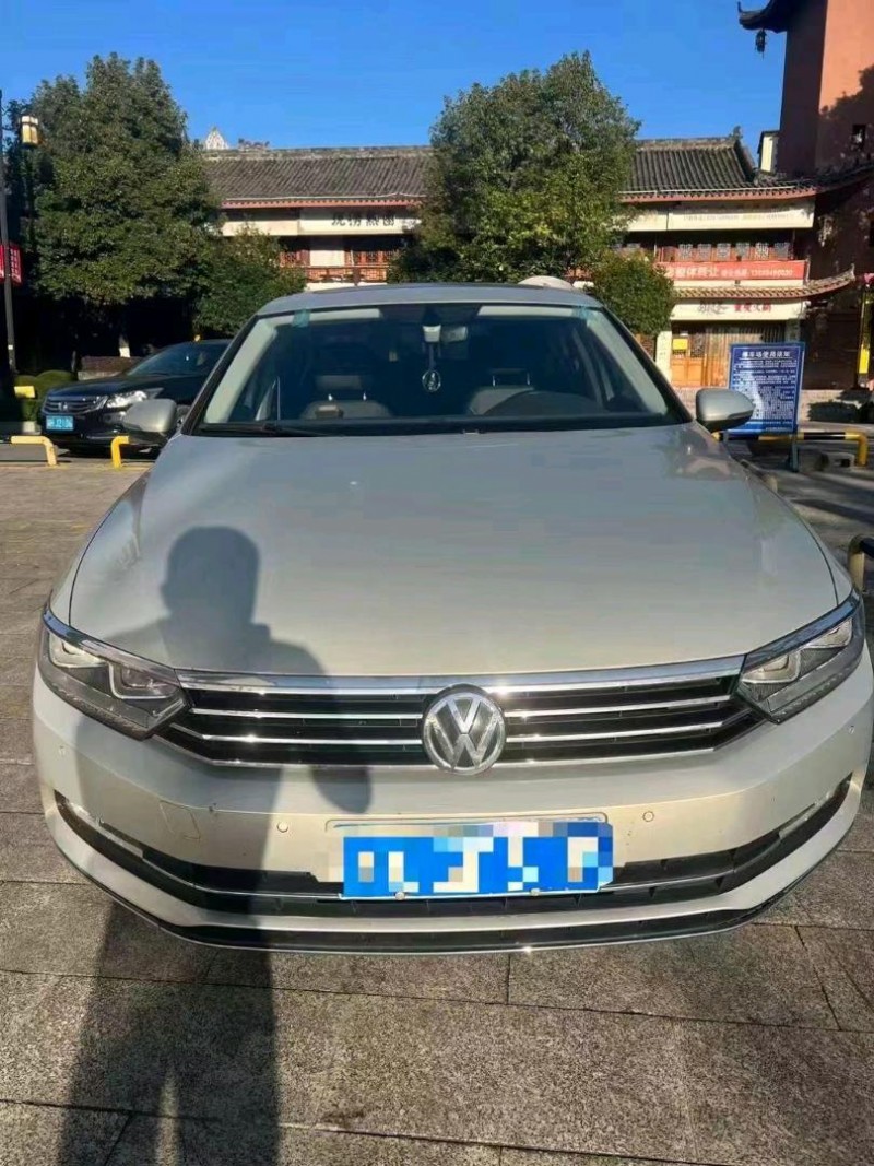 重庆18年大众迈腾1