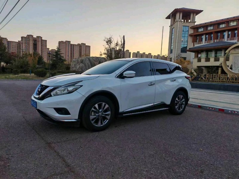 邯郸17年日产楼兰2