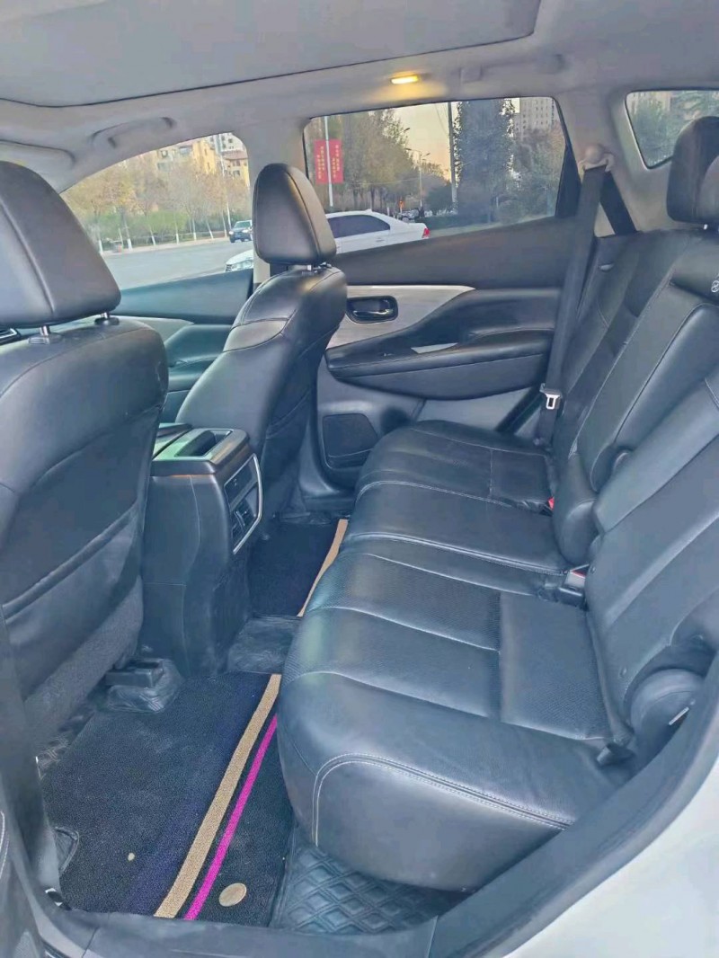 邯郸17年日产楼兰8