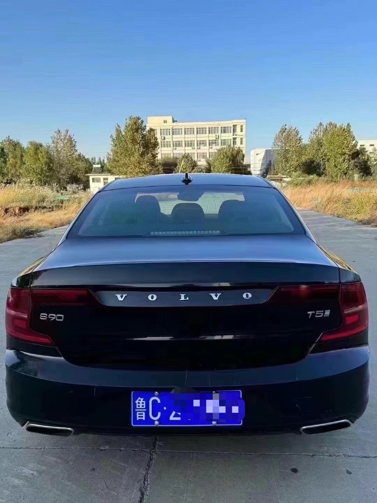 济南18年沃尔沃S906