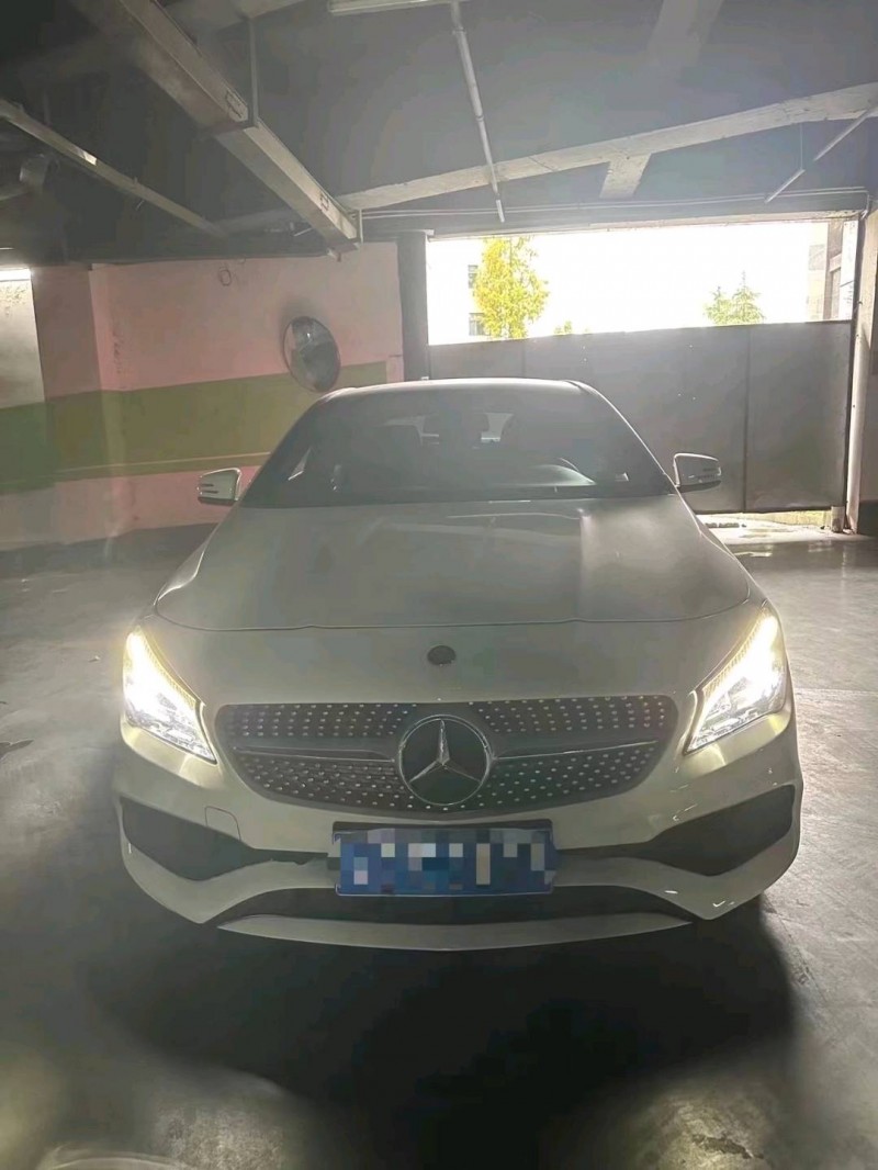 成都16年奔驰CLA1