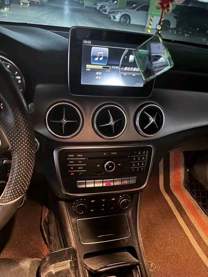 成都16年奔驰CLA7