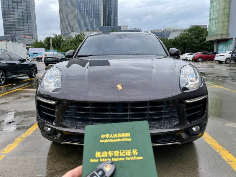 广州18年保时捷Macan1