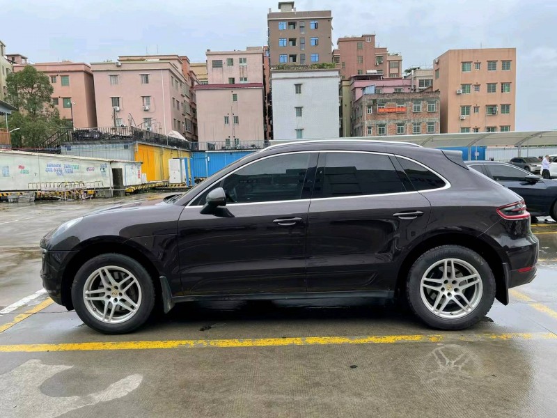 广州18年保时捷Macan4