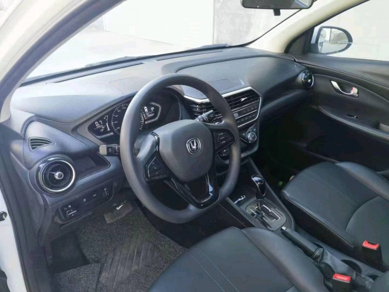 菏泽20年长安汽车悦翔9