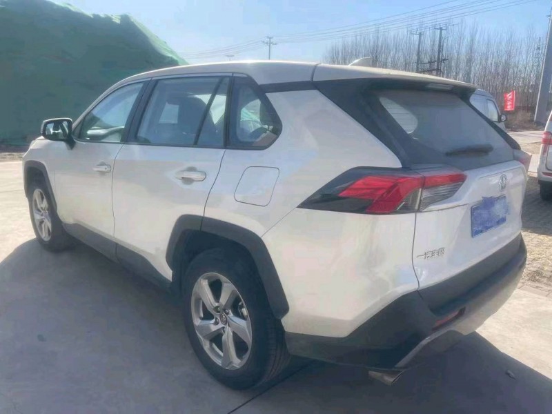 邢台22年丰田RAV4荣放2