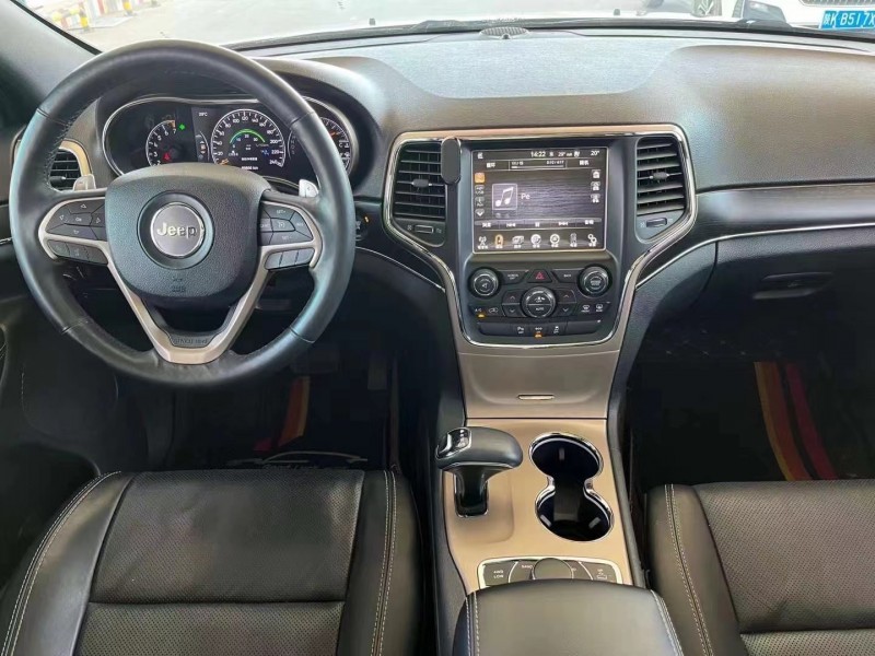 榆林14年Jeep大切诺基7