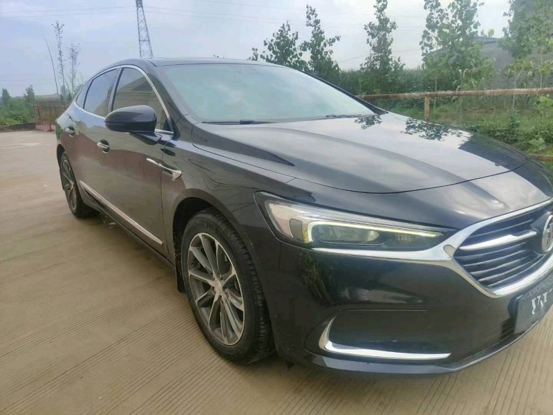 菏泽19年别克君越2