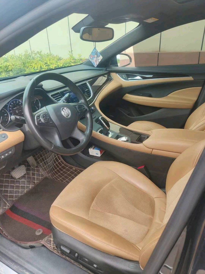 菏泽19年别克君越9